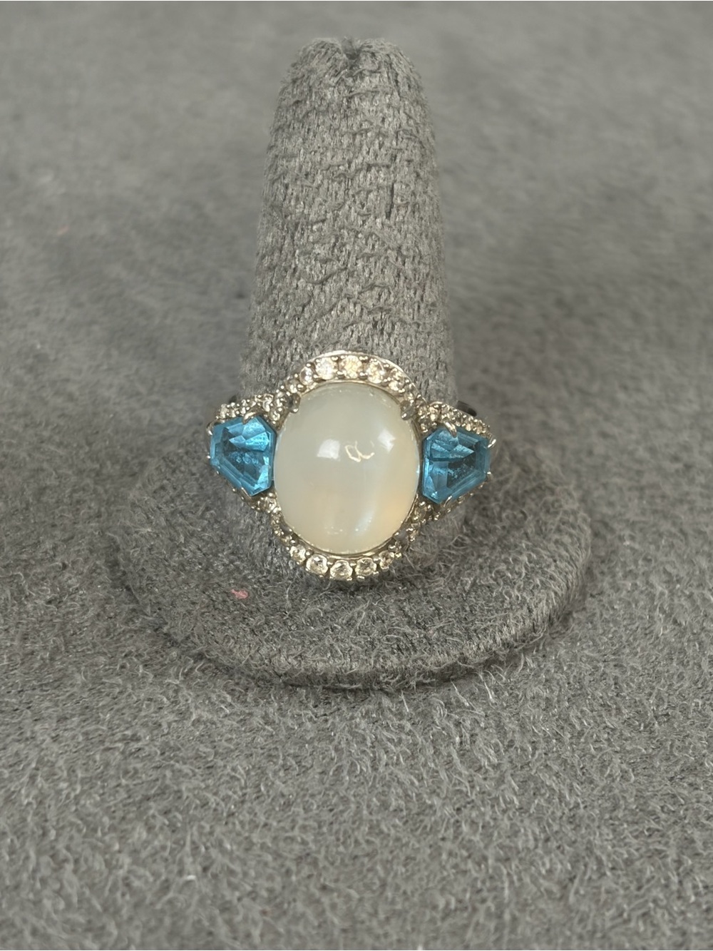 1/5 people win 925 Sterling Silver Moonstone & Topez sz.8 - Picture 1 of 1